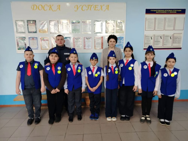 Встреча учащихся с  инспектором ГИБДД