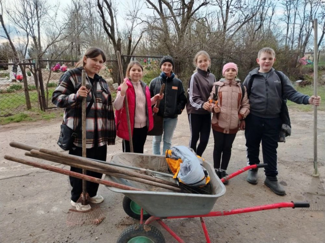 "Чистый памятник"